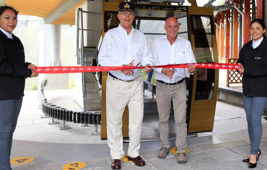 Kuelap kabelbaan in Peru geopend door de President van Peru