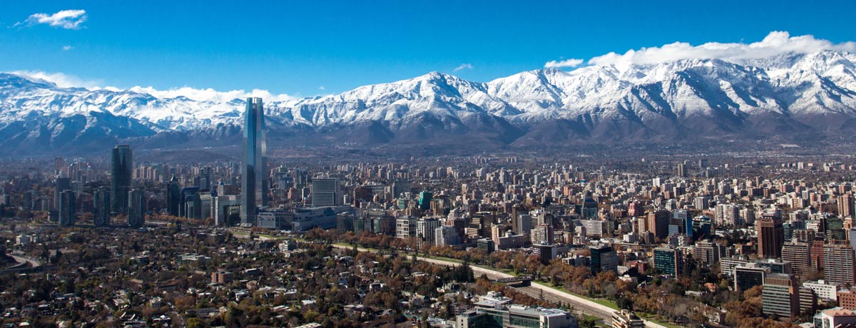 Een van de mooist gelegen hoofdsteden van Zuid-Amerika. Santiago in Chili