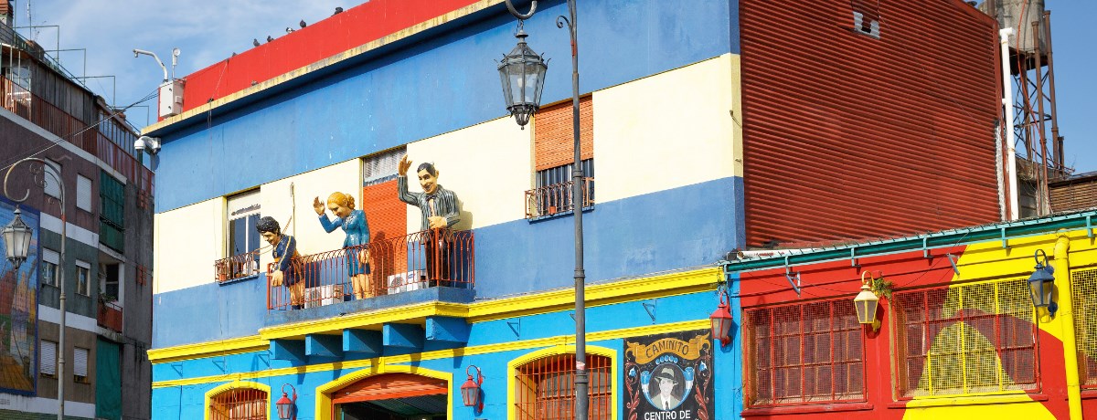 Caminito straat in de wijk La Boca in Buenos Aires, Argentinië