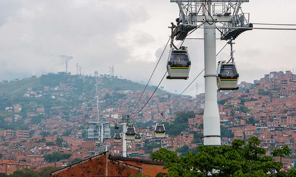 De kabelbaan in Medellin is een veel gebruikt openbaar vervoersmiddel