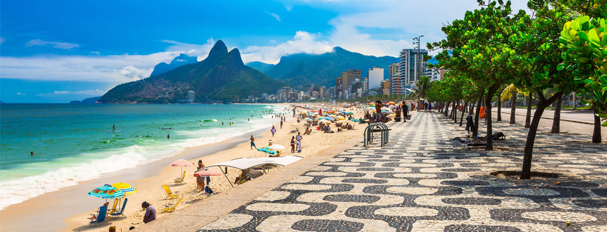 Het prachtige strand van Ipanema in Rio de Janeiro in Brazilië